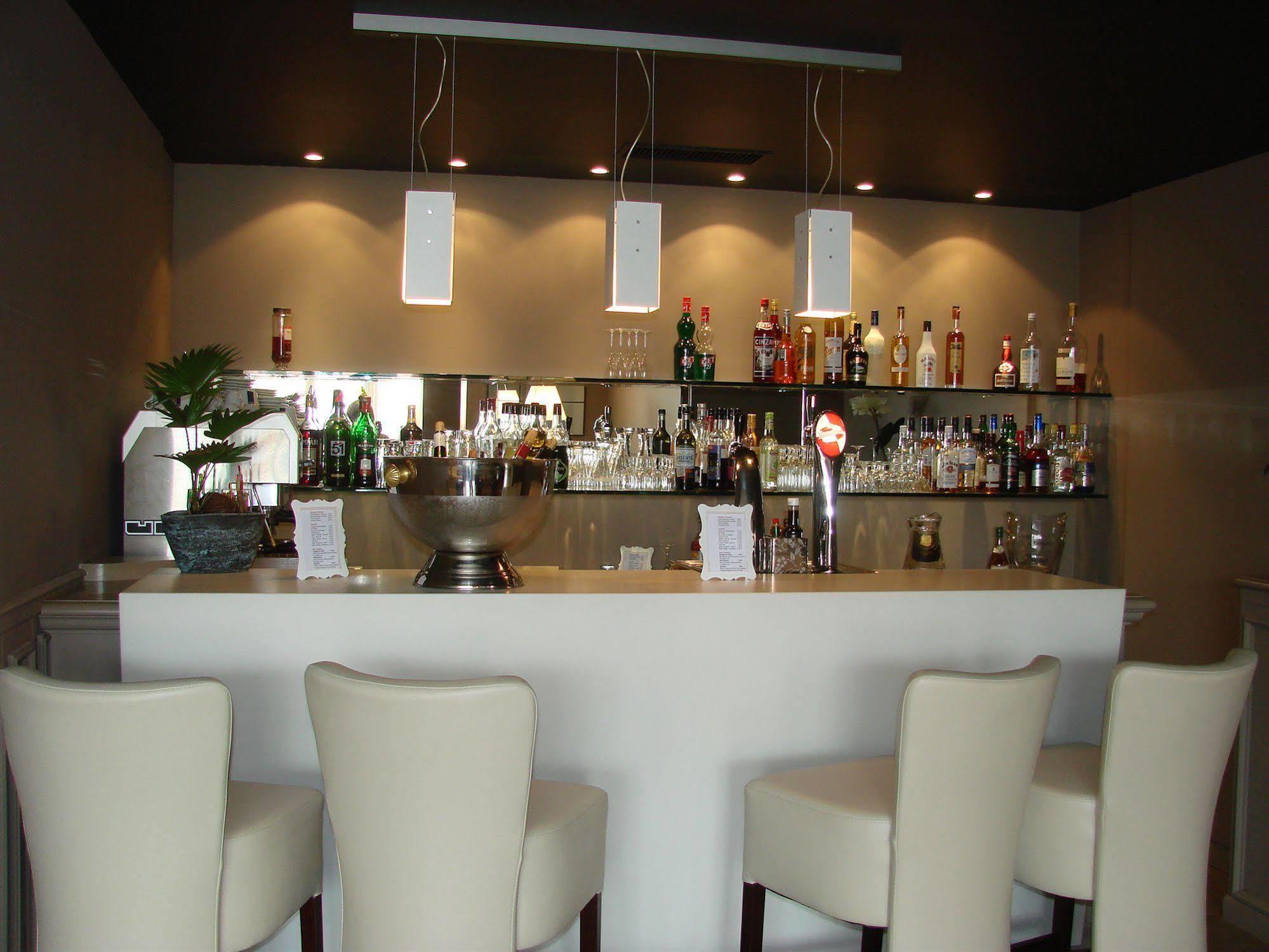 Logis Hotels Grand Hotel D'Orleans Алби Екстериор снимка